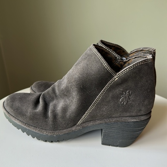 FLY LONDON Wezo Suede Mid Heel Ankle Boot Grey Relaxed Slouchy Size 39 US 8-8.5 - Picture 11 of 16